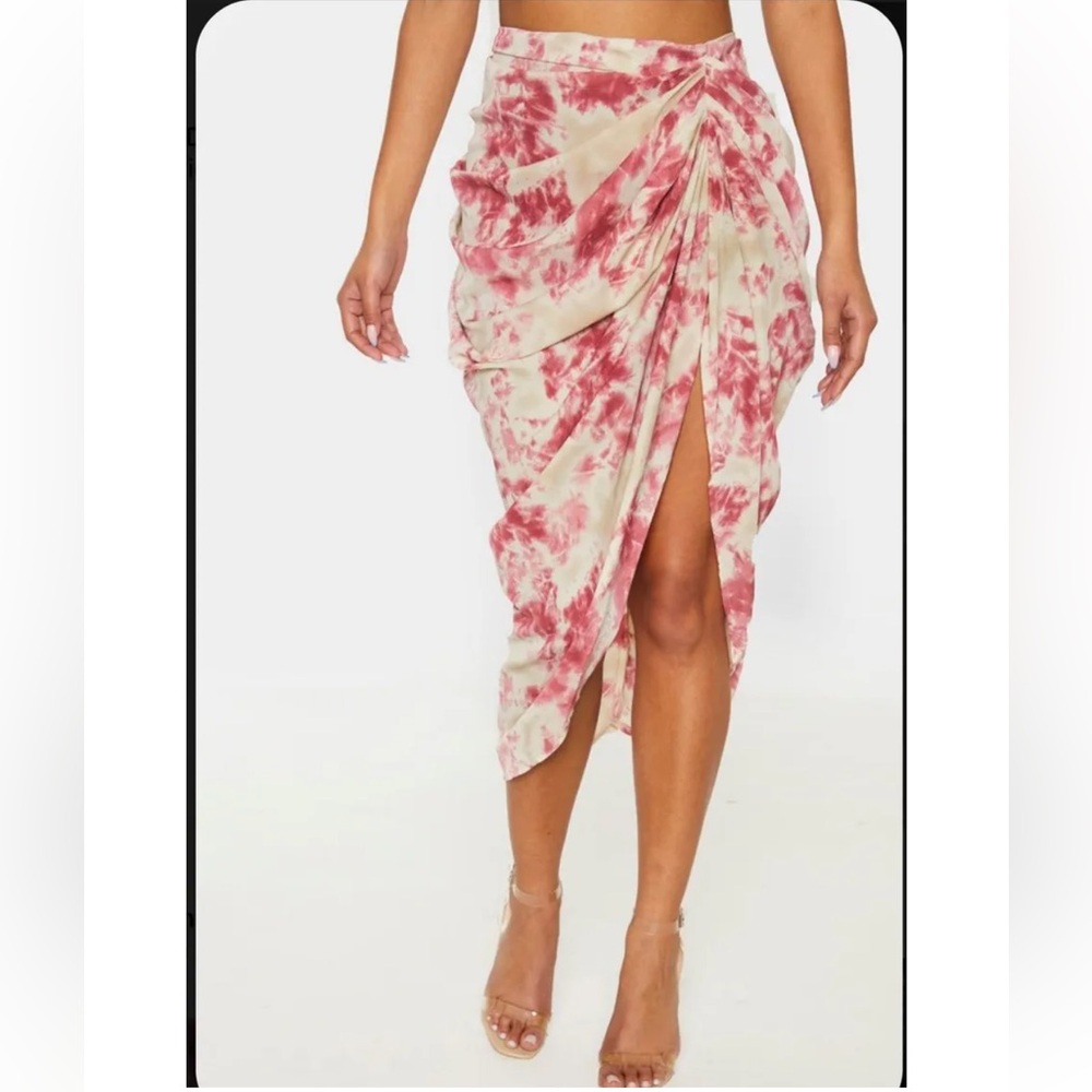 PrettyLittleThing Skirt